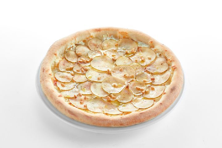 Пицца с сыром горгонзола и грушей и ароматом трюфеля